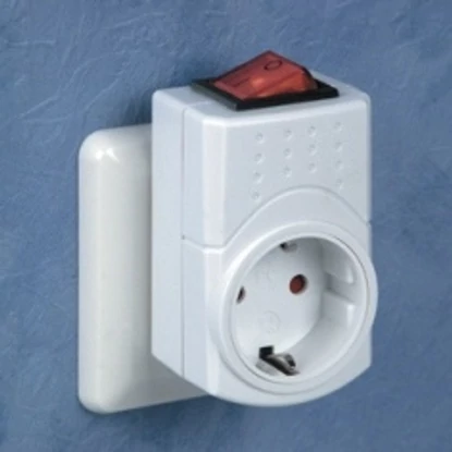 Villásdugó aljzat kapcsolóval (hálózati aljzat kapcsolós 2 pólus)