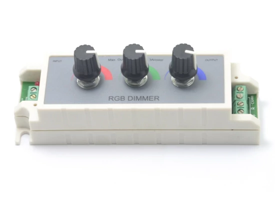 Potméteres RGB vezérlő